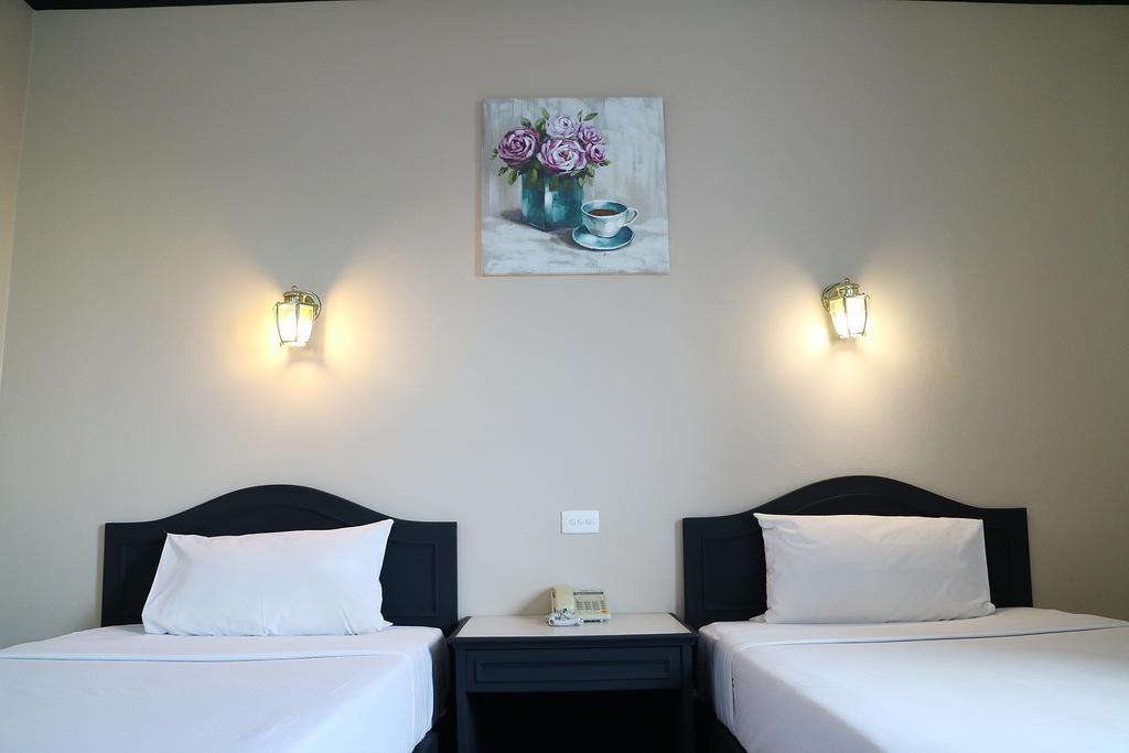 Ava Hotel Phitsanulok Exterior foto